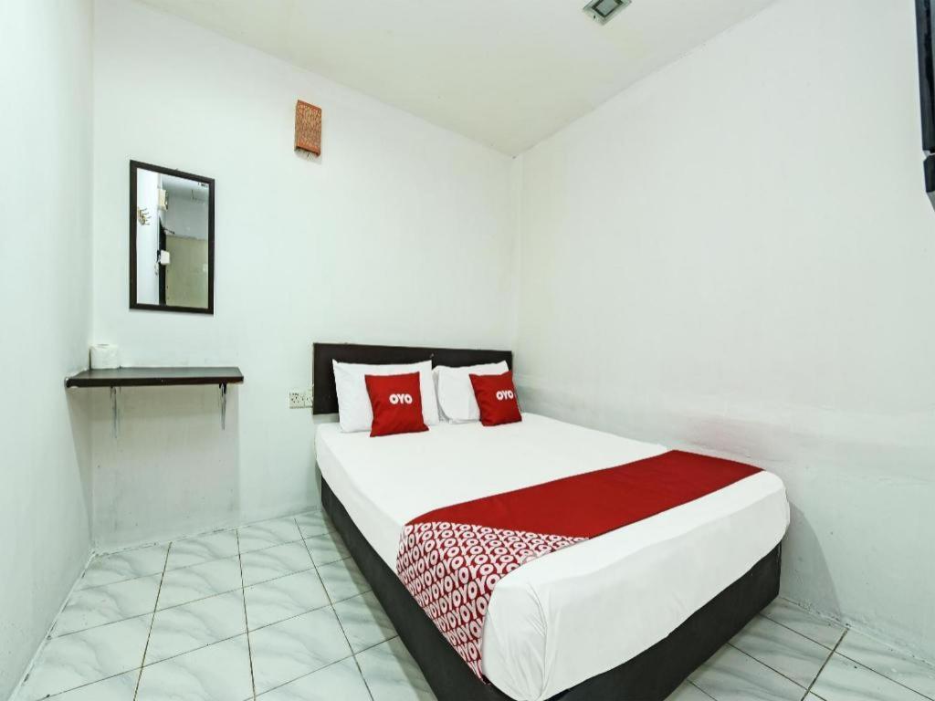 Oyo 90643 Gks Hotel Seremban Extérieur photo
