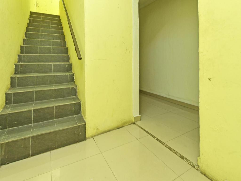 Oyo 90643 Gks Hotel Seremban Extérieur photo