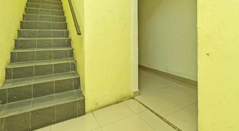 Oyo 90643 Gks Hotel Seremban Extérieur photo